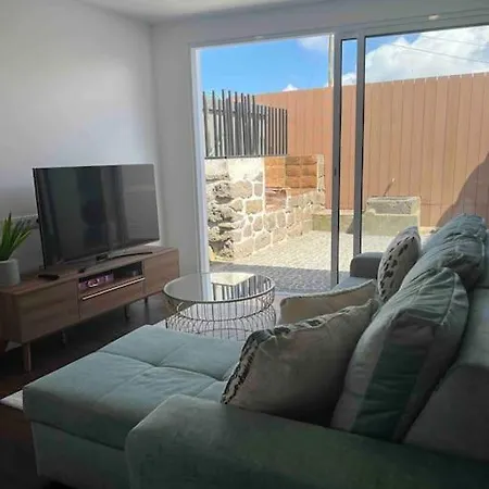 Vento Do - With Jacuzzi בקתה